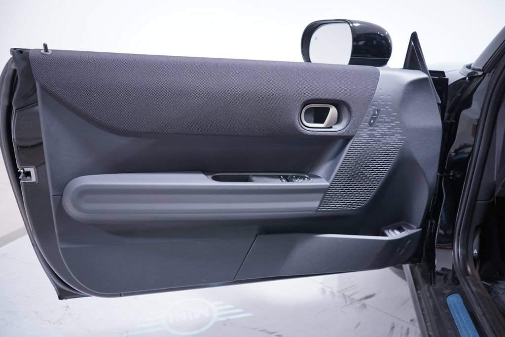 New 2026 MINI Cooper 2-Door Hardtop FWD image 15