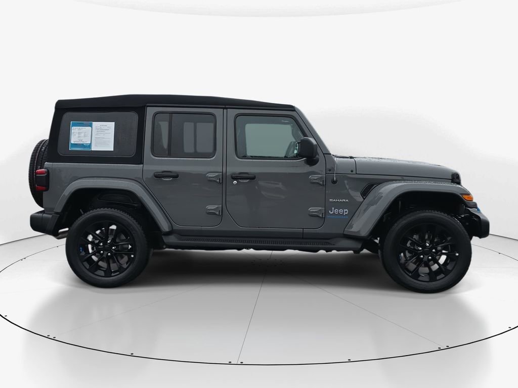 Used 2023 Jeep Wrangler Unlimited Sahara image 4