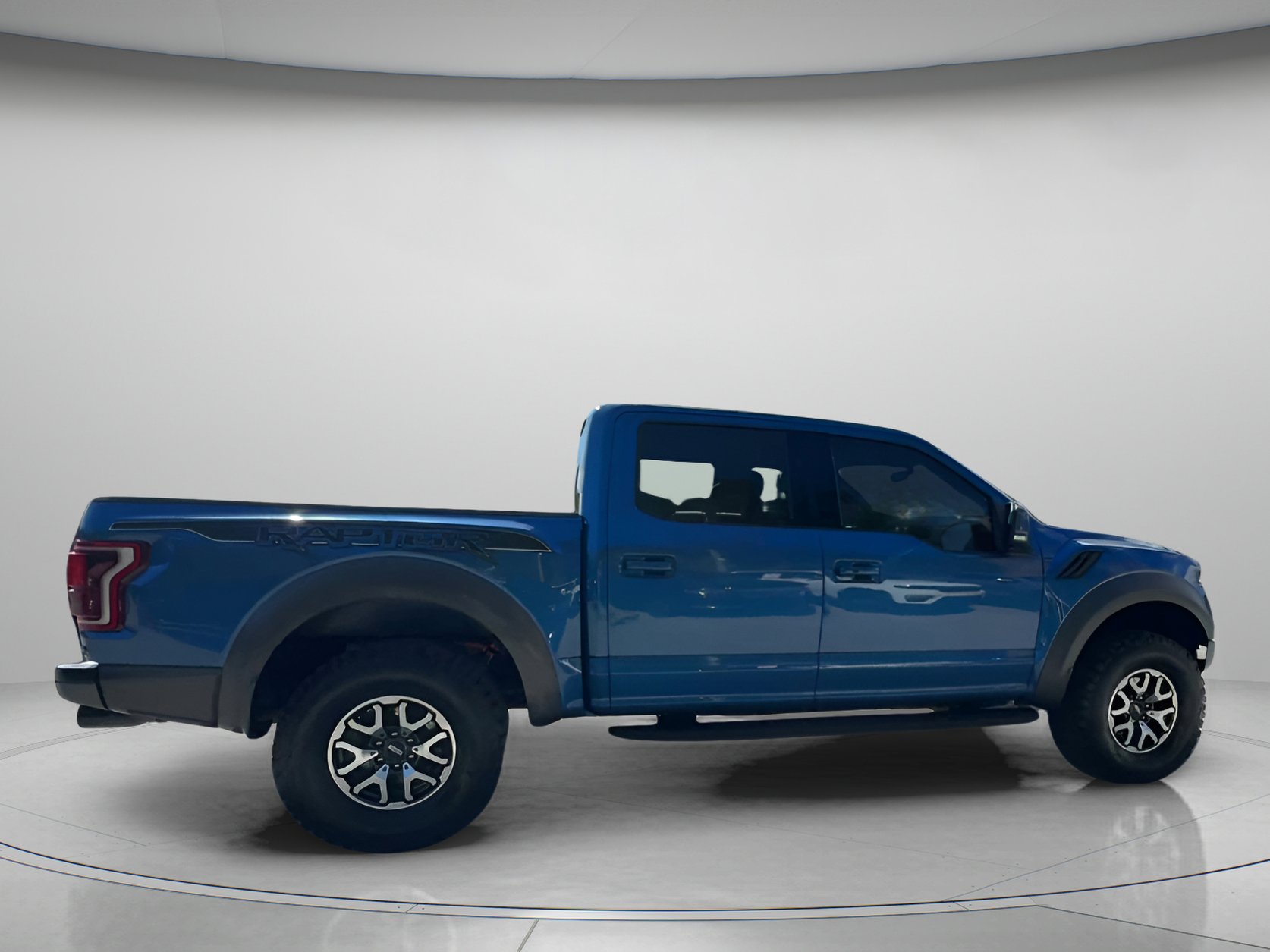 Certified 2020 Ford F150 Raptor w/ Equipment Group 802A Luxury image 30