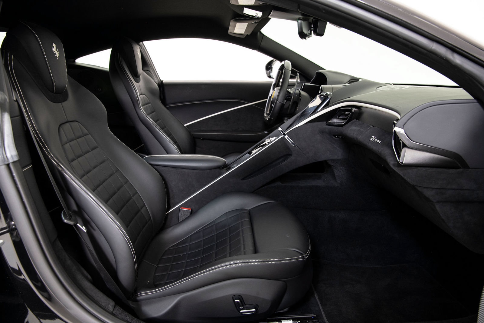 Certified 2022 Ferrari Roma RWD image 14