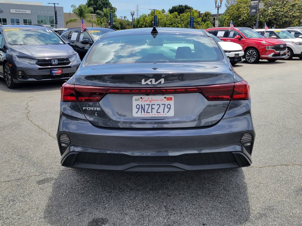 Certified 2024 Kia Forte LXS w/ LXS Technology Package FWD image 10