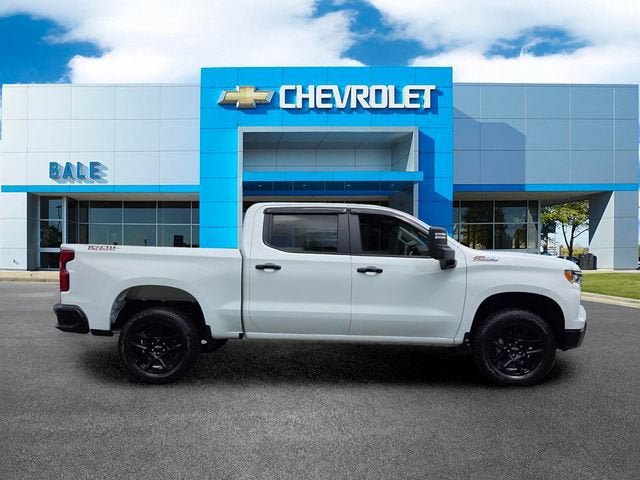 Used 2025 Chevrolet Silverado 1500 LT Trail Boss AWD/4WD image 2