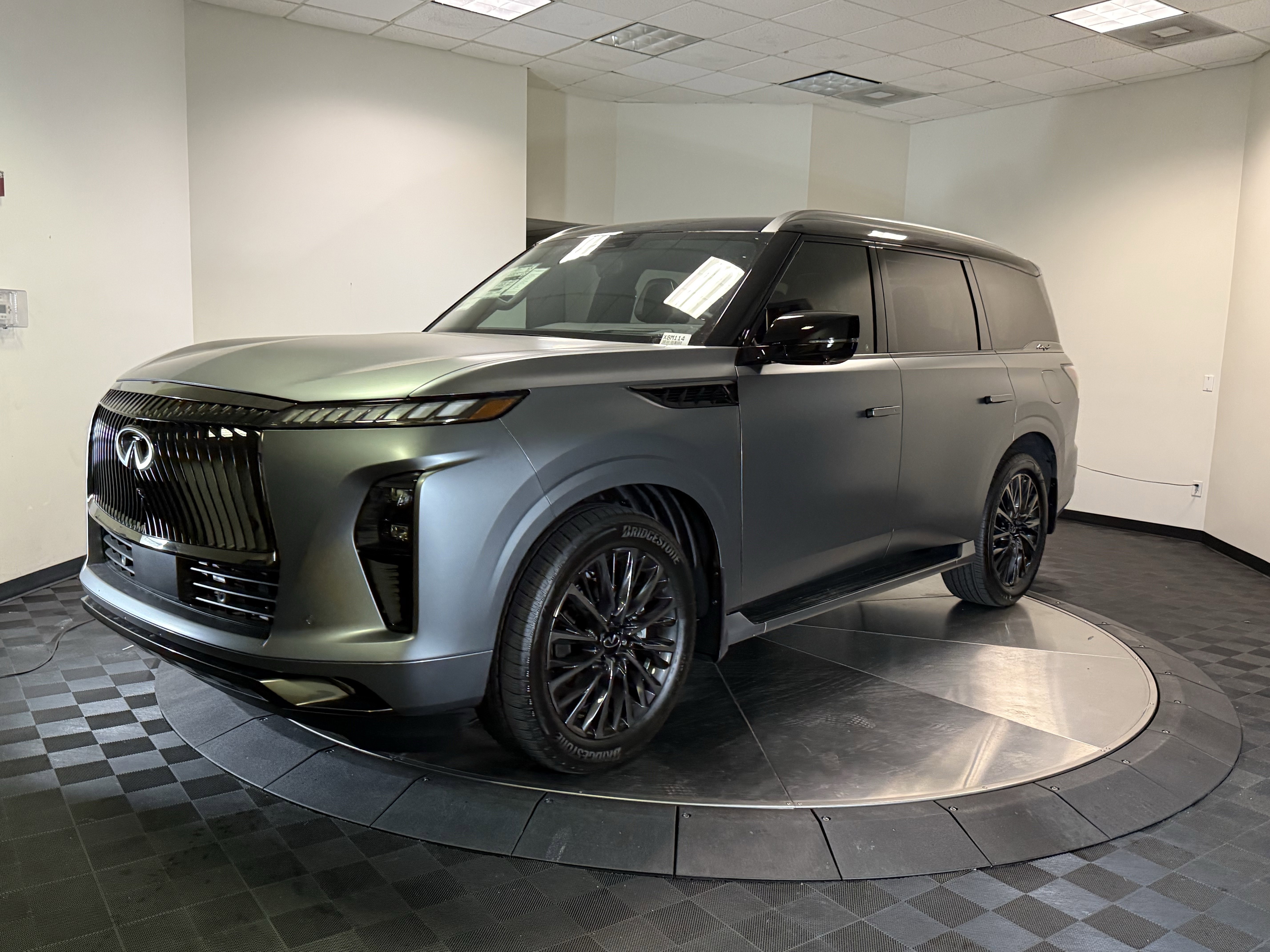 New 2026 INFINITI QX80 Autograph image 3