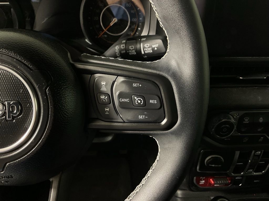 Used 2025 Jeep Wrangler Unlimited Sport AWD/4WD image 27