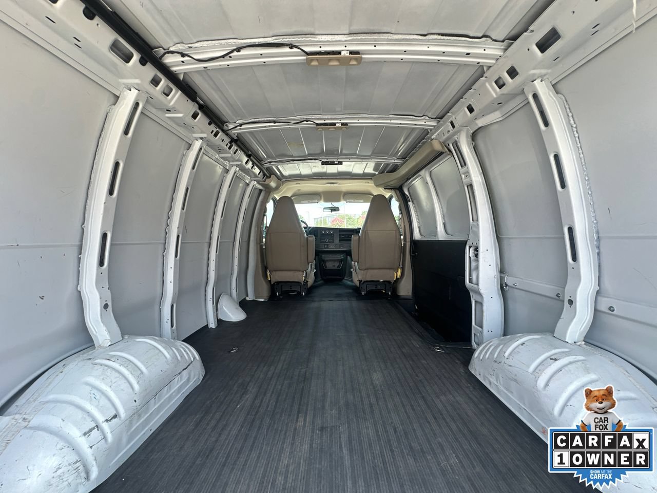 Used 2025 Chevrolet Express 2500 w/ Driver Convenience Package RWD image 19