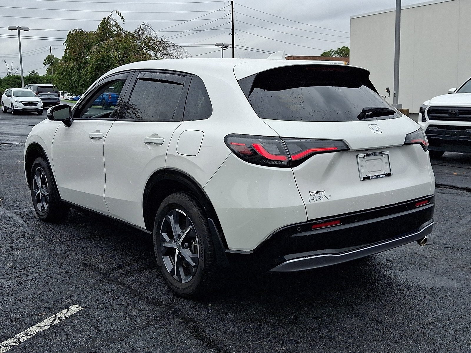Used 2024 Honda HR-V EX-L image 4