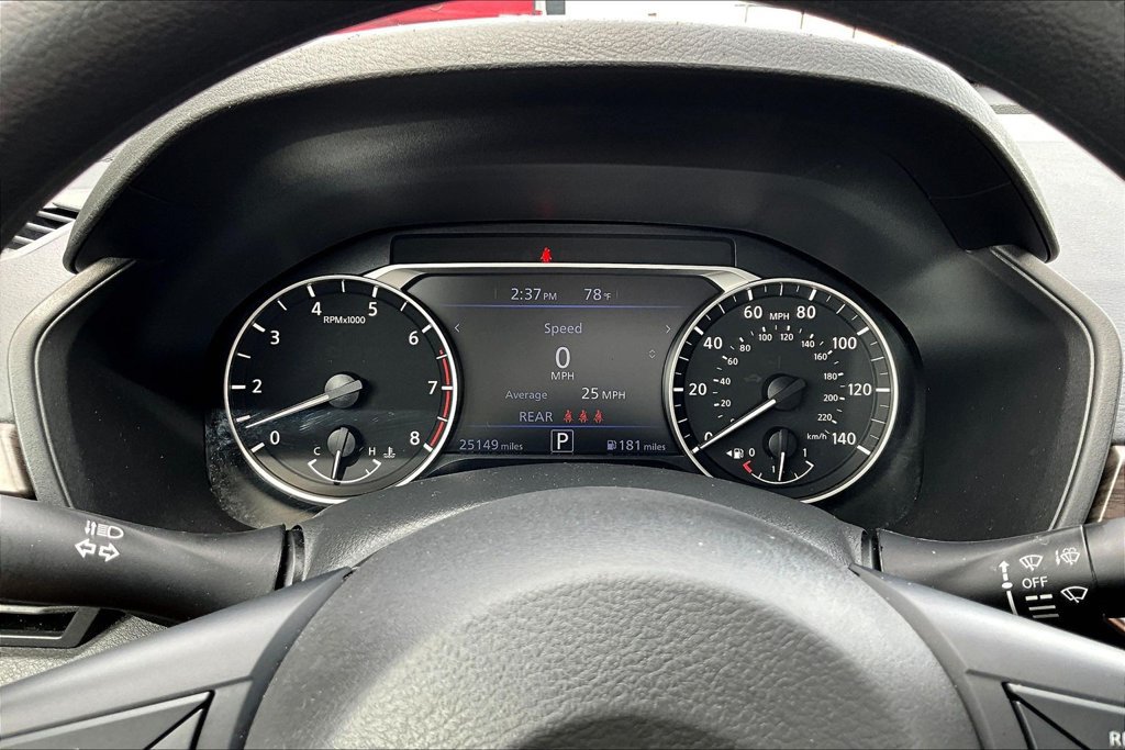 Used 2025 Nissan Altima 2.5 SV FWD image 14