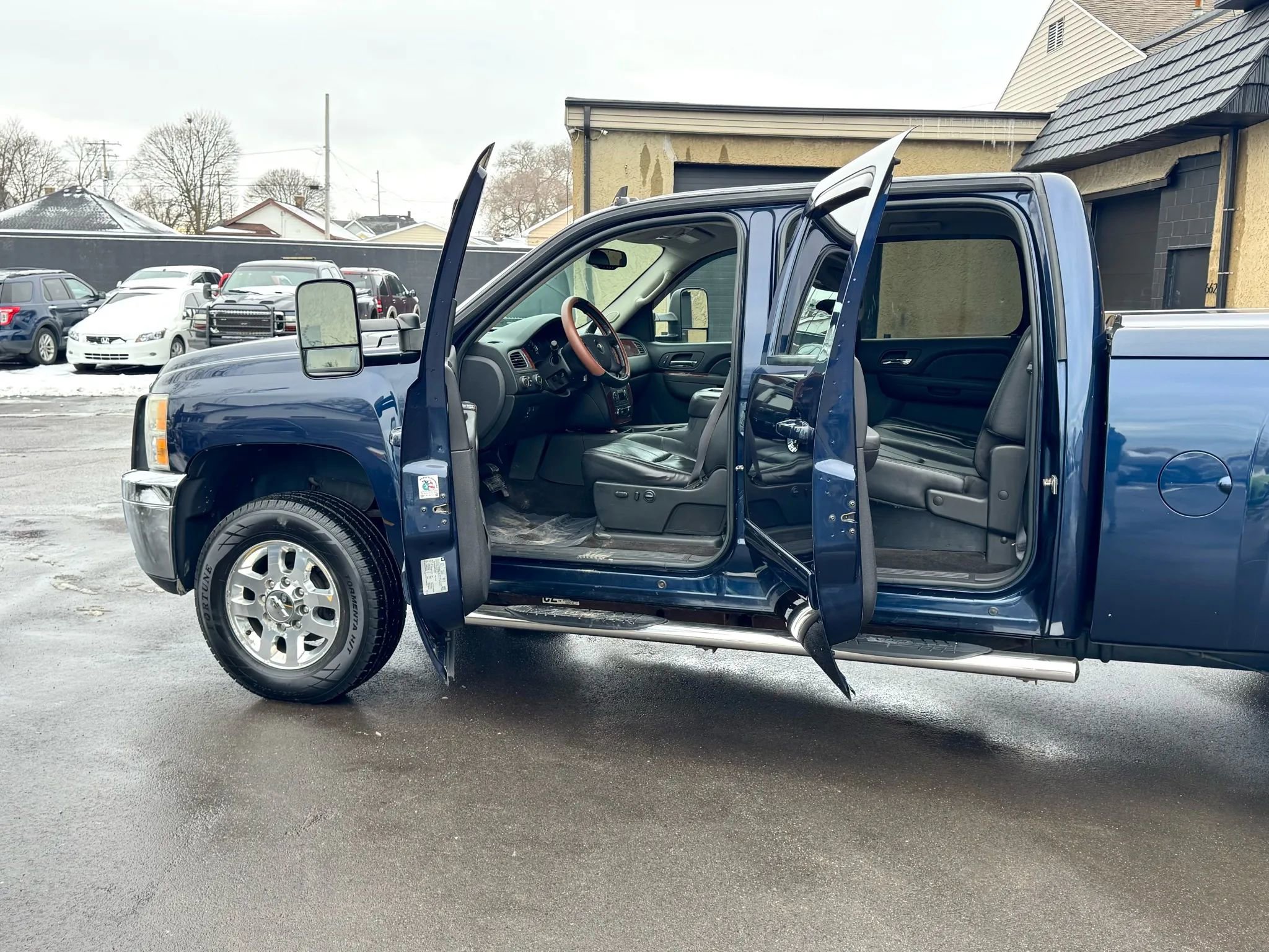 Used 2011 Chevrolet Silverado 2500 LTZ w/ Snow Plow Prep Package image 7