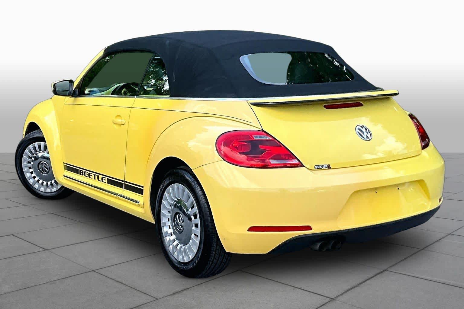 Used 2014 Volkswagen Beetle 2.5 FWD image 12