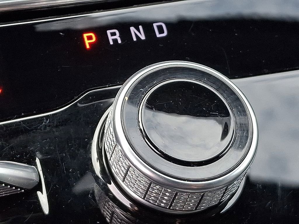 Used 2024 Jeep Grand Cherokee Limited w/ Black Appearance Package image 14