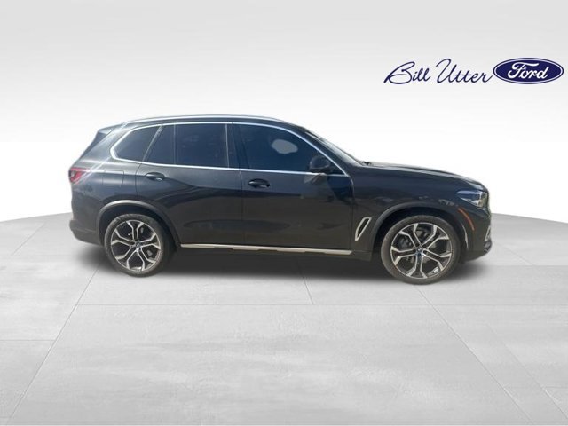 Used 2021 BMW X5 sDrive40i w/ Premium Package RWD image 3