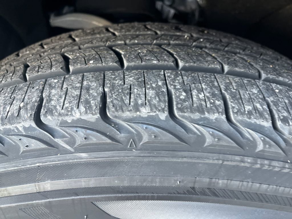 Used 2025 GMC Yukon Denali image 28