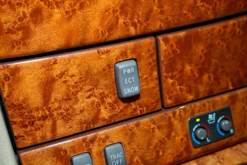 Used 2005 Lexus LS 430 image 26