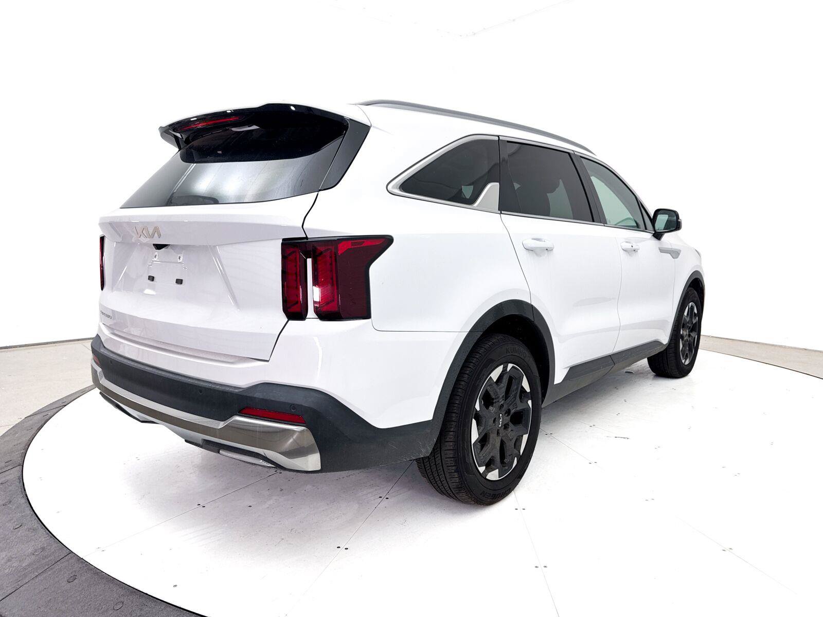Used 2024 Kia Sorento S w/ Panoramic Sunroof Package FWD image 18