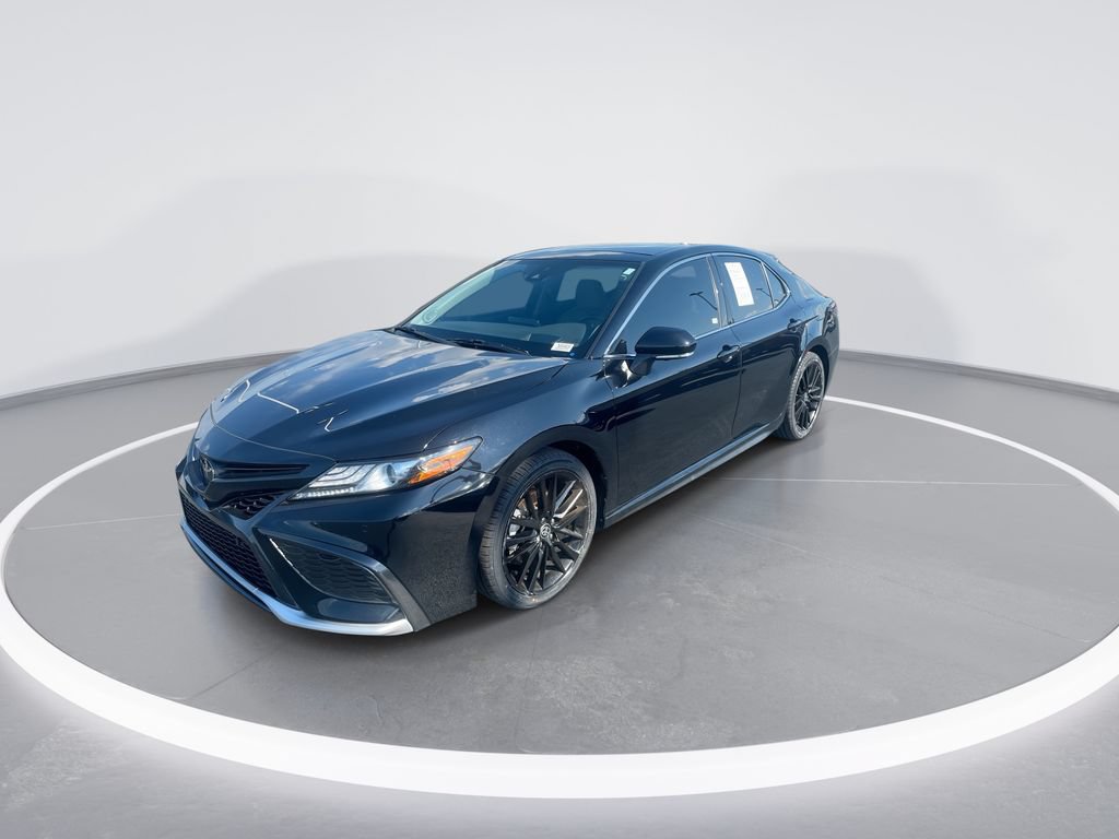 Used 2021 Toyota Camry XSE w/ Navigation Package FWD image 4