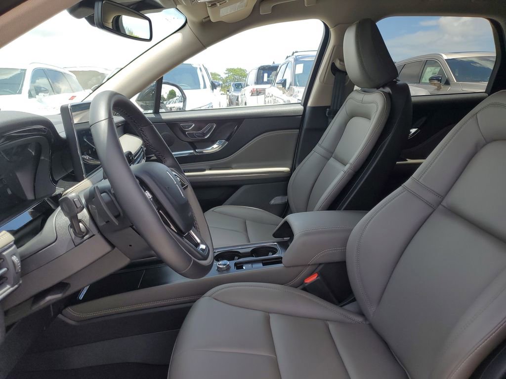 New 2026 Lincoln Corsair Premiere FWD image 21
