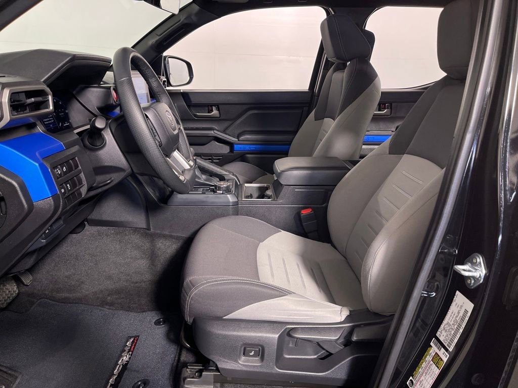 Certified 2025 Toyota Tacoma TRD Off-Road image 12