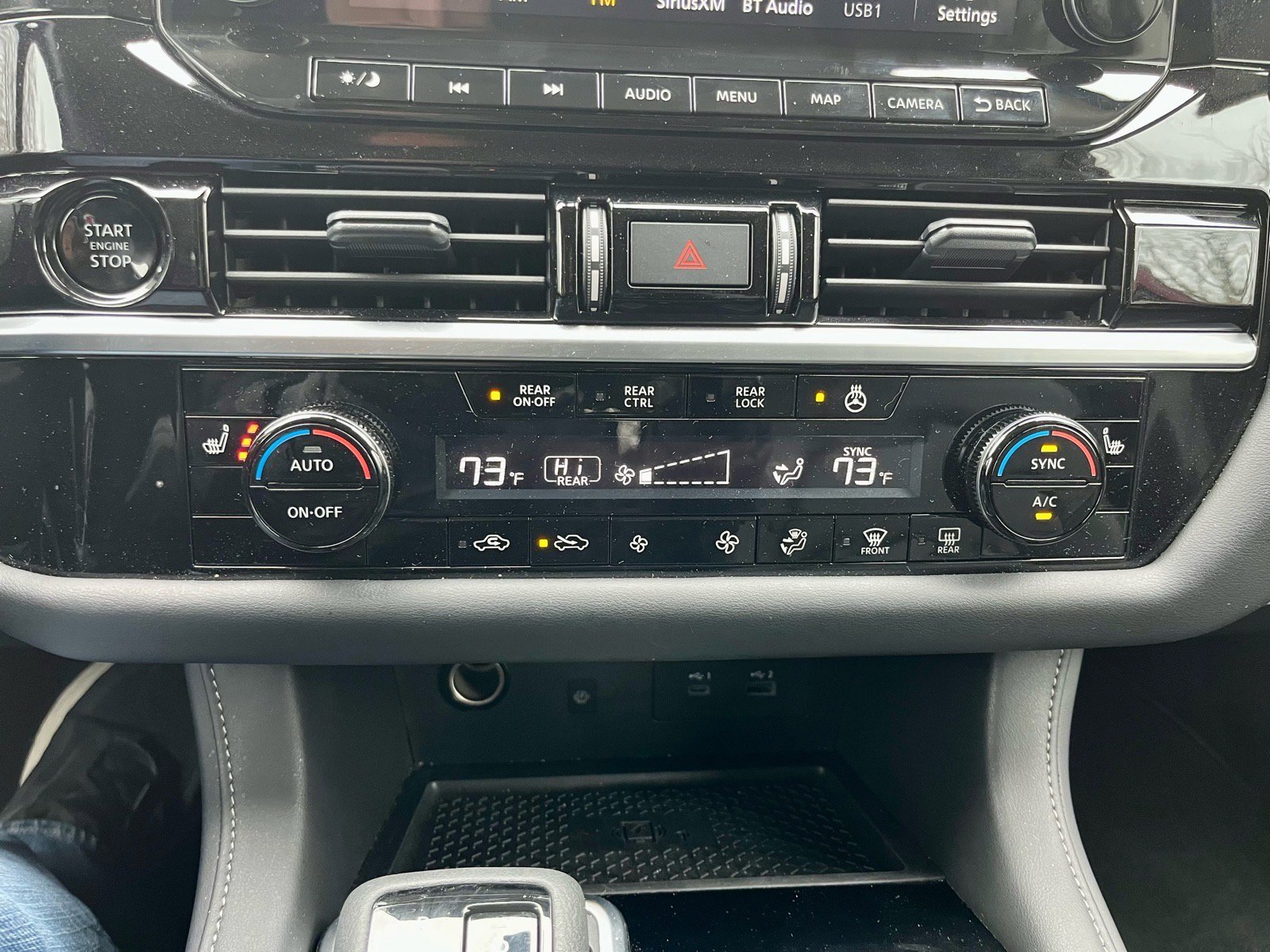 Used 2025 Nissan Pathfinder SL FWD image 29