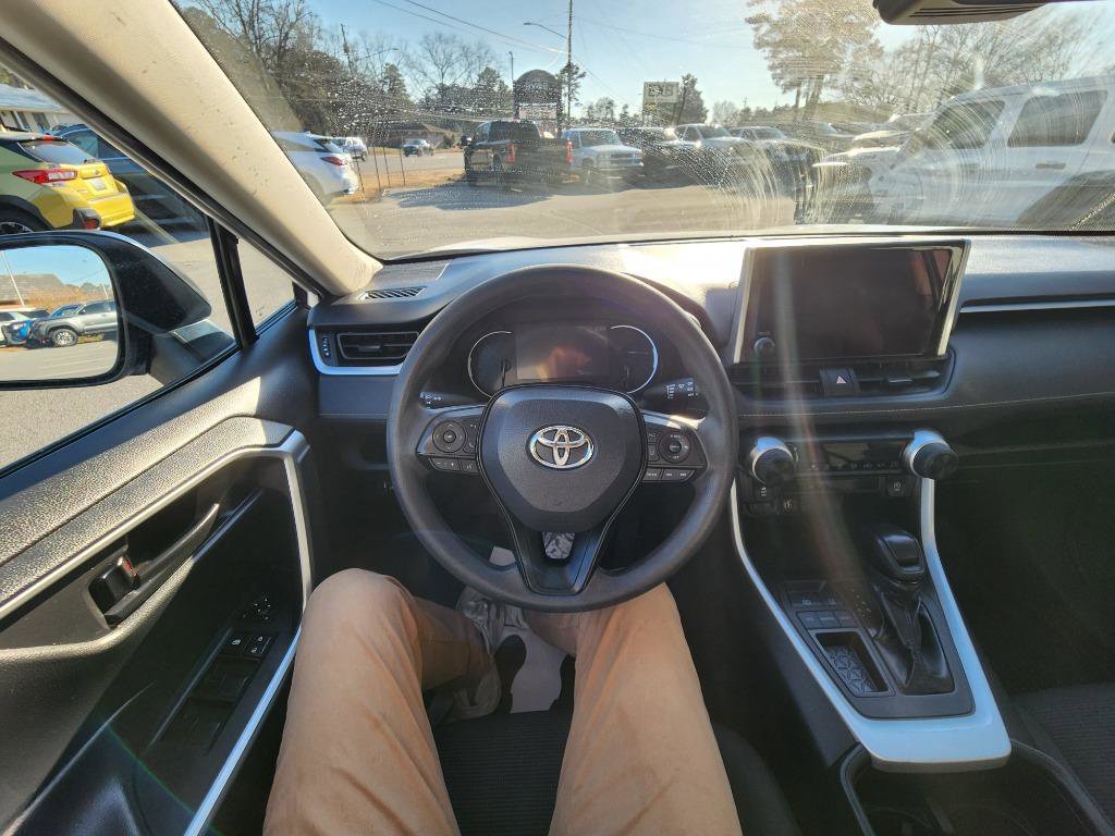 Used 2024 Toyota RAV4 LE image 16