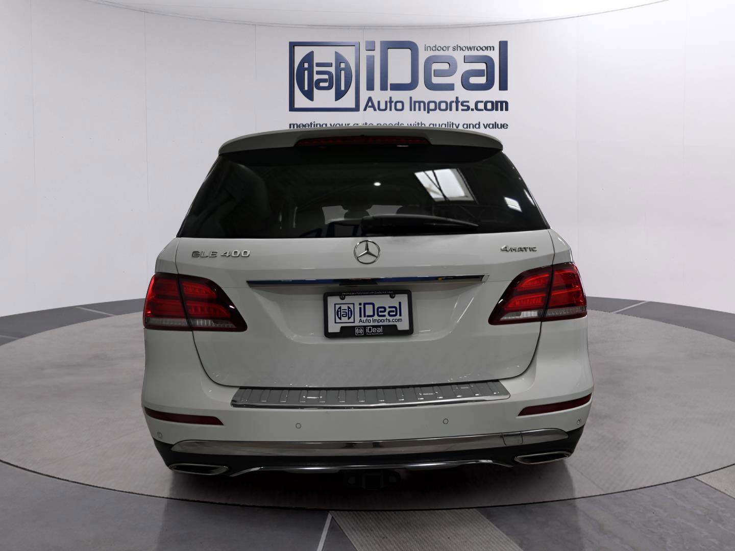 Used 2019 Mercedes-Benz GLE 400 4MATIC w/ Premium 1 Package image 4