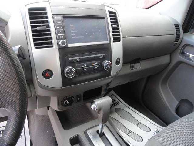 Used 2019 Nissan Frontier SV image 7