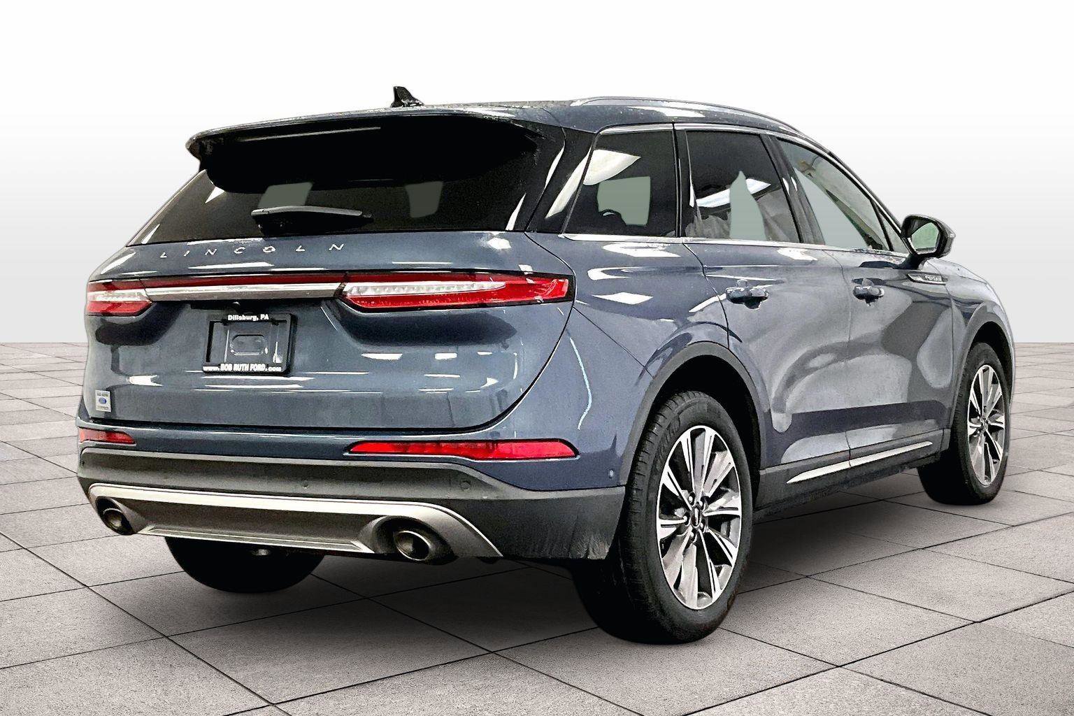 Used 2022 Lincoln Corsair Reserve w/ Equipment Group 201A image 11