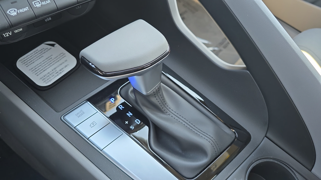 New 2026 Hyundai Elantra Sport FWD image 22