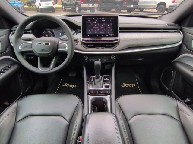 Used 2024 Jeep Compass Latitude AWD/4WD image 22