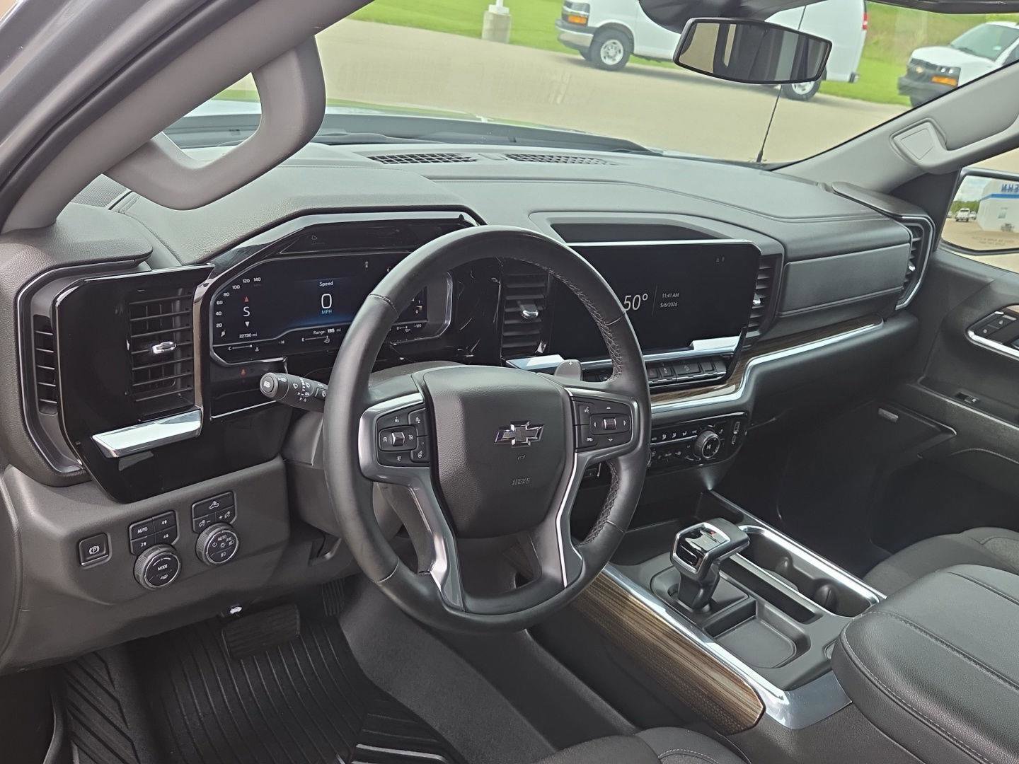 Used 2023 Chevrolet Silverado 1500 RST AWD/4WD image 19