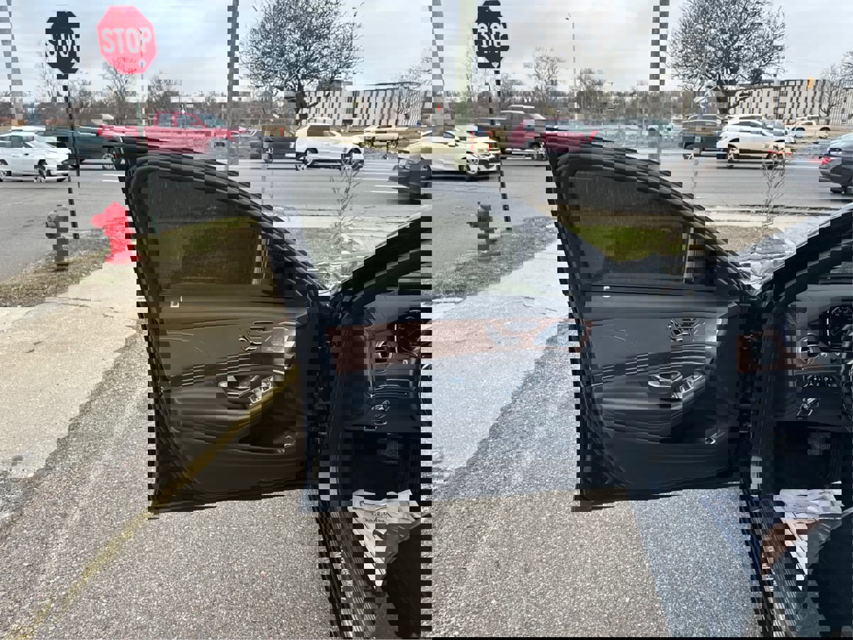 Used 2017 Mercedes-Benz S 550 4MATIC Sedan image 15