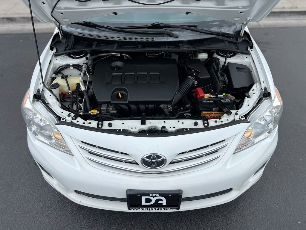 Used 2013 Toyota Corolla LE image 10