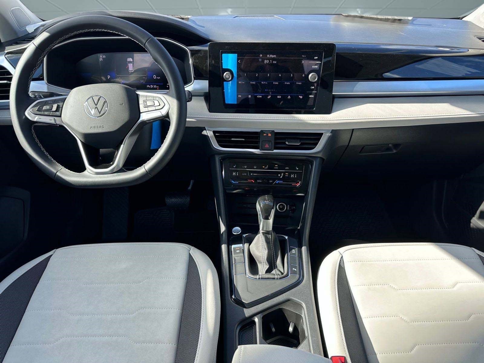 New 2026 Volkswagen Taos SE image 14