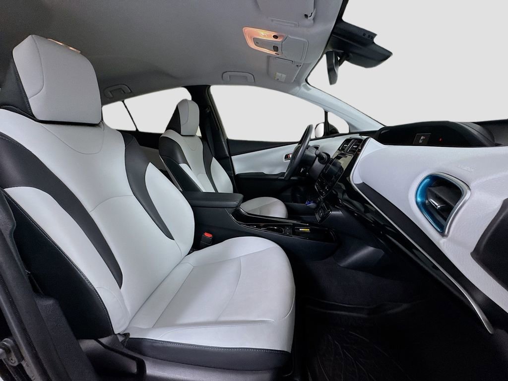 Used 2019 Toyota Prius XLE image 20