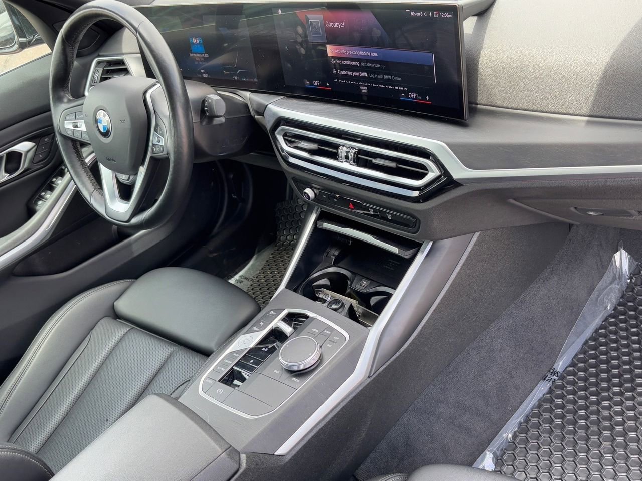 Used 2024 BMW 330i xDrive Sedan AWD/4WD image 9