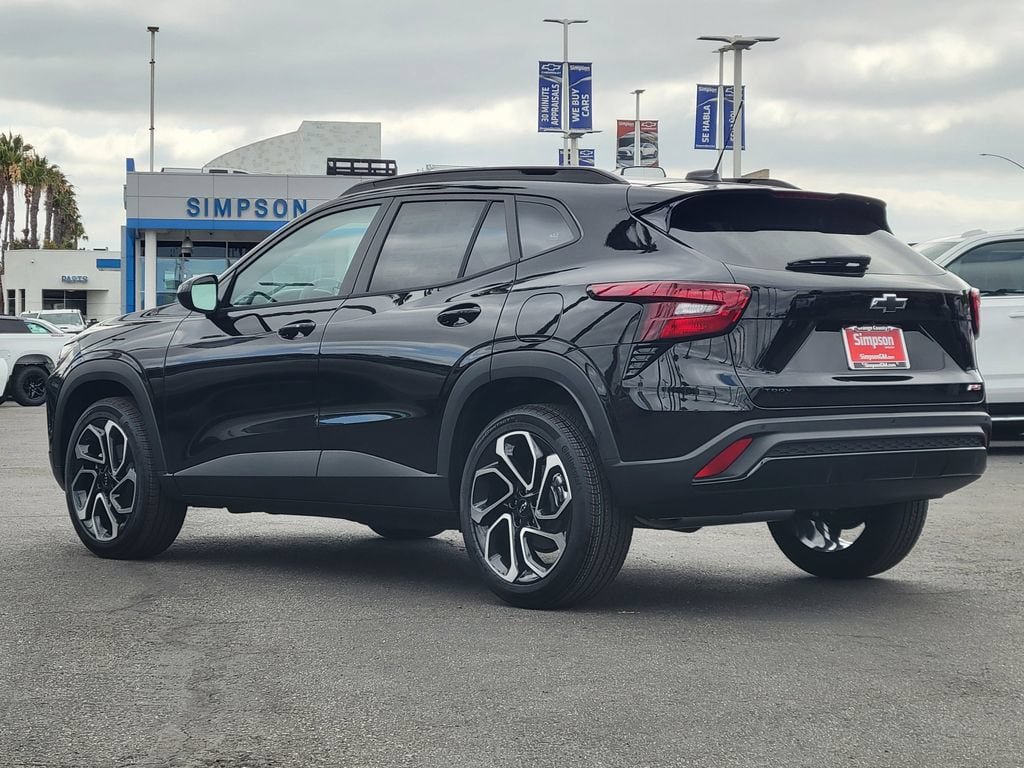 New 2026 Chevrolet Trax RS w/ Driver Confidence Package FWD video 2