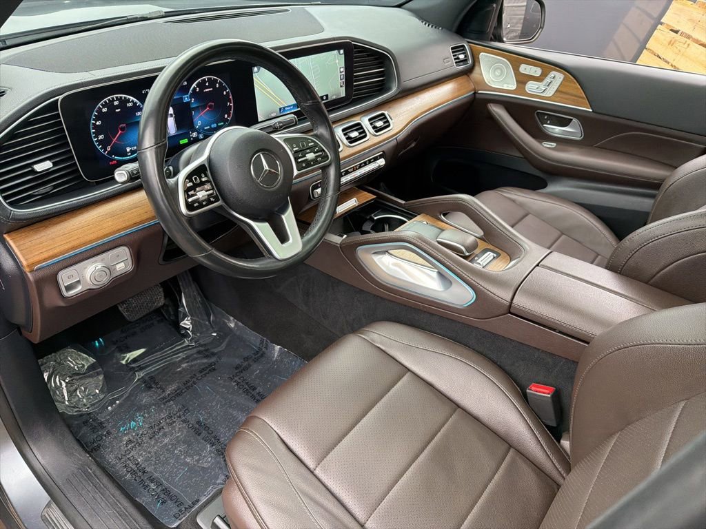 Used 2022 Mercedes-Benz GLS 450 4MATIC image 11