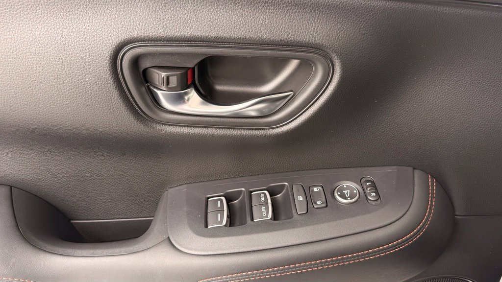 Used 2023 Honda HR-V Sport image 32