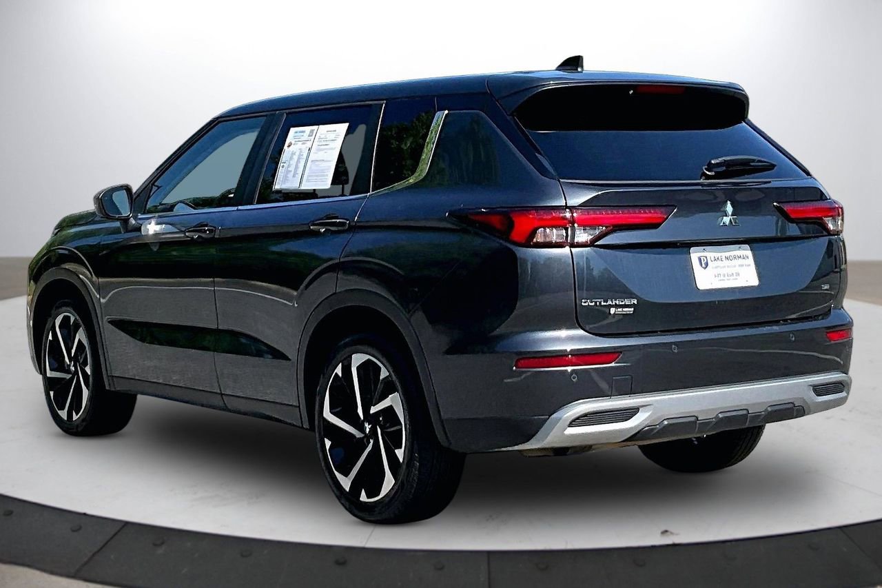 Used 2024 Mitsubishi Outlander SE FWD image 7