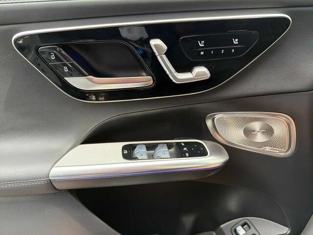Certified 2025 Mercedes-Benz GLC 350e 4MATIC image 13