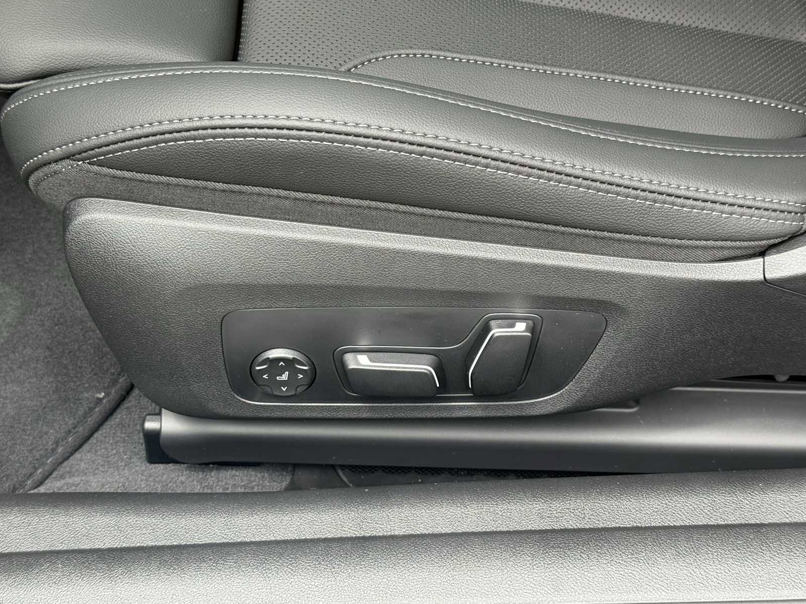 New 2026 BMW 430i xDrive Coupe w/ M Sport Package image 12