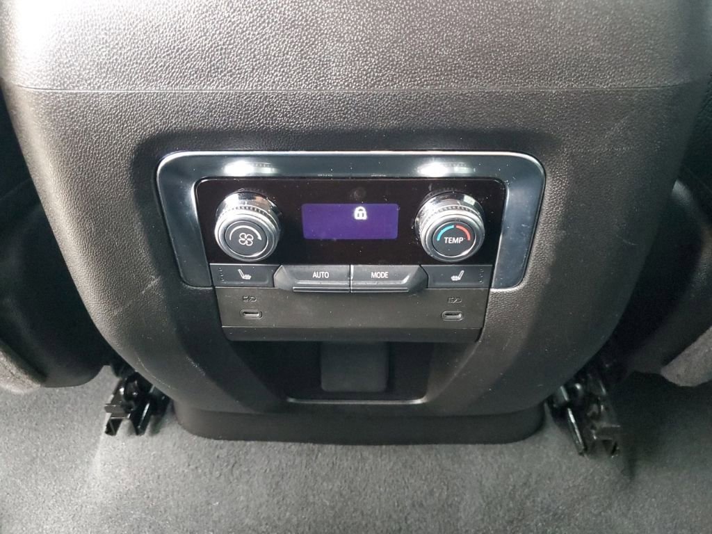 Used 2025 GMC Yukon Denali image 21