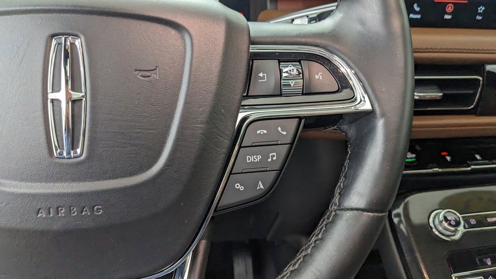 Used 2023 Lincoln Nautilus Reserve w/ Luxury Package image 33