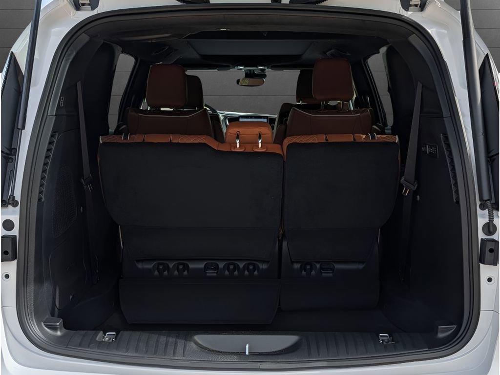 New 2026 Chrysler Pacifica Pinnacle image 7