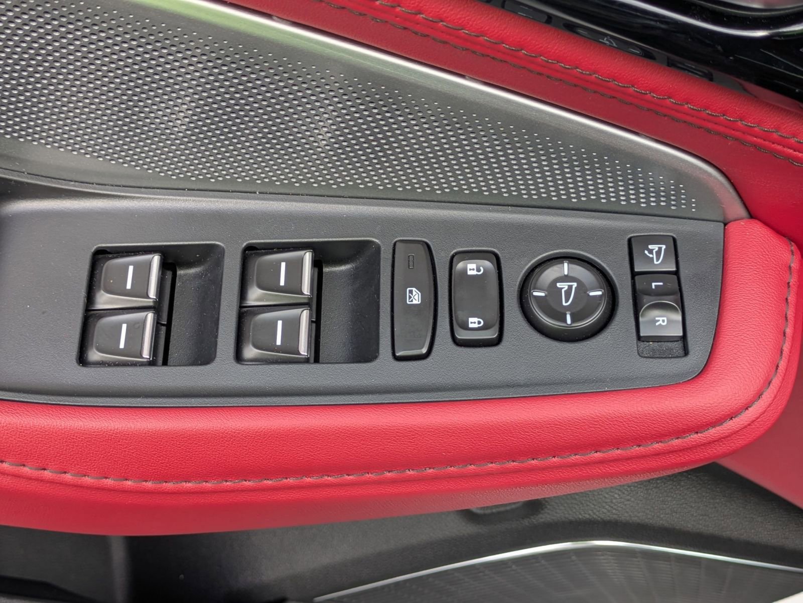 Certified 2025 Acura MDX A-Spec image 21