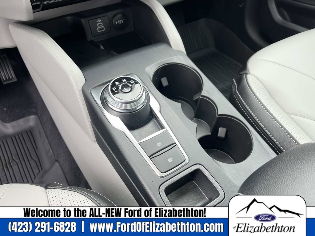 New 2026 Ford Escape Platinum w/ Premium Technology Package image 27