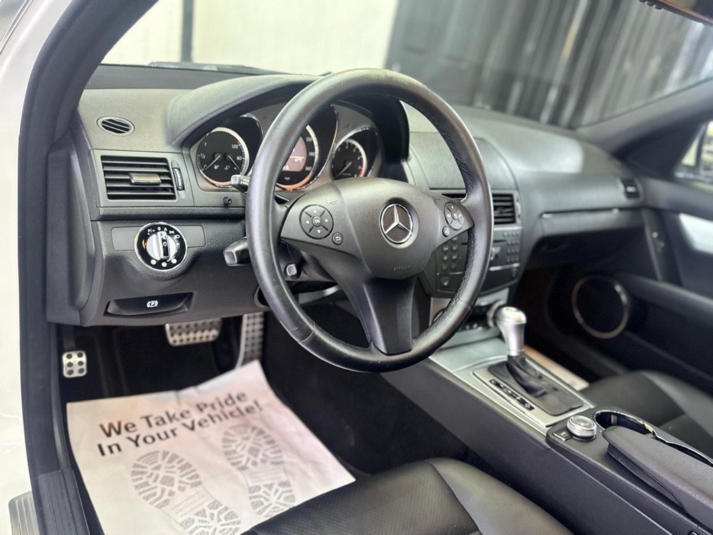Used 2009 Mercedes-Benz C 300 Sedan image 30