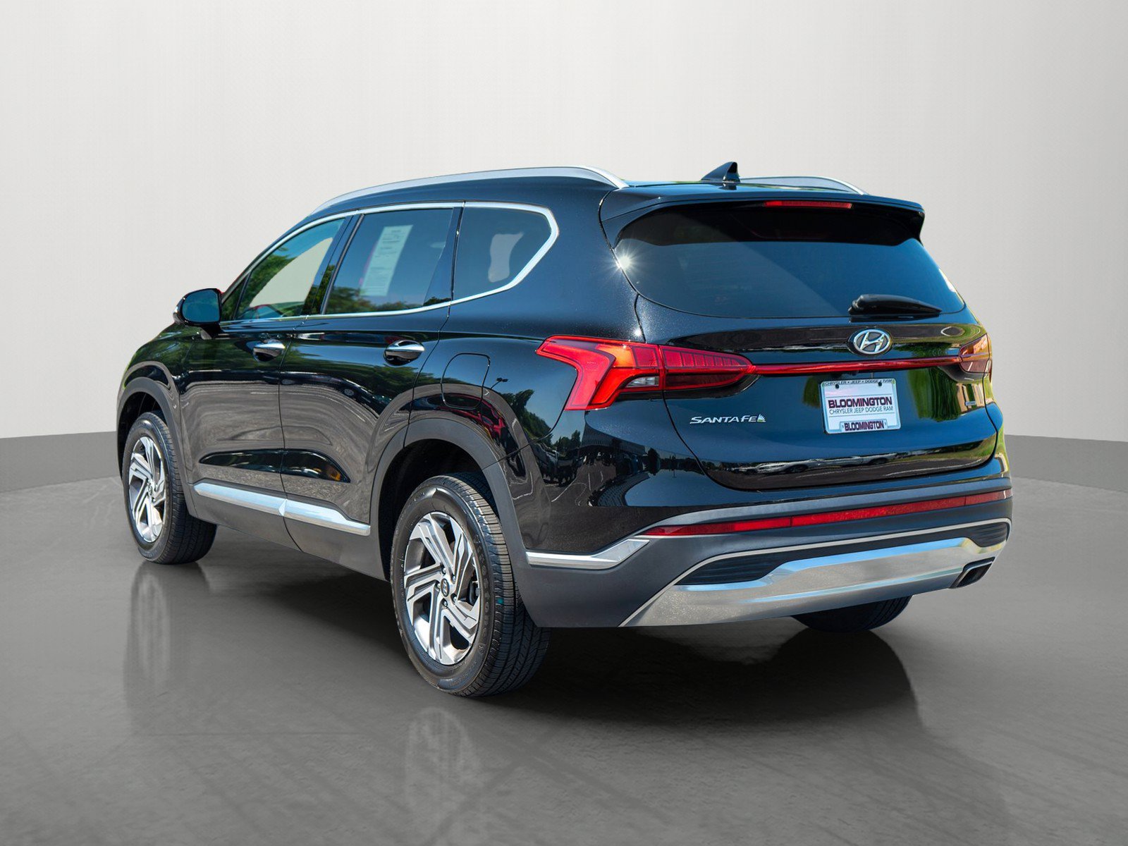 Used 2023 Hyundai Santa Fe SEL w/ Premium Package AWD/4WD image 5