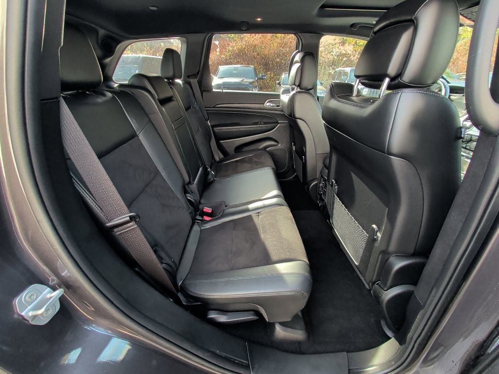 Used 2021 Jeep Grand Cherokee Laredo X image 15