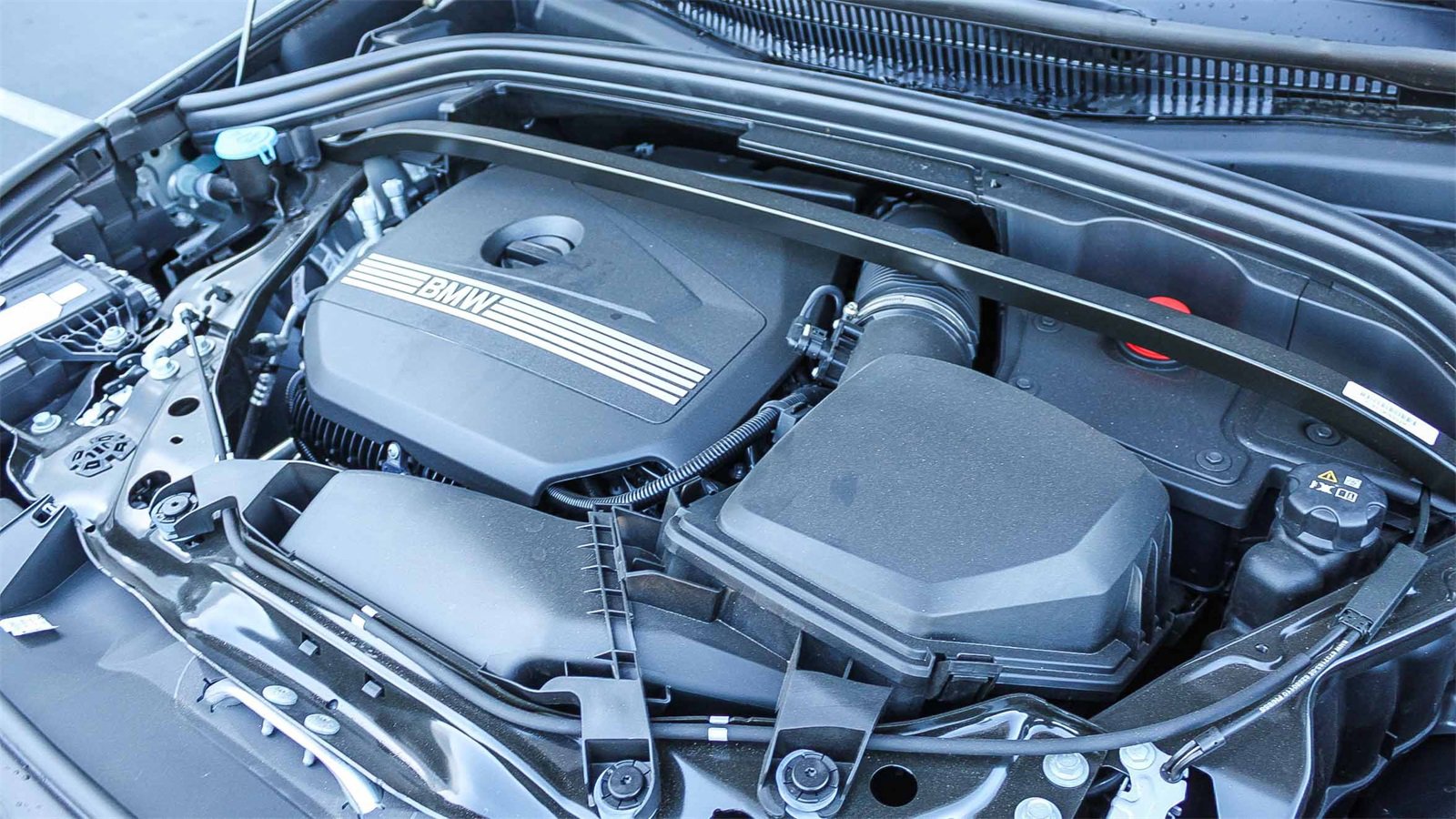 Used 2025 BMW X1 xDrive28i w/ Technology Package image 28