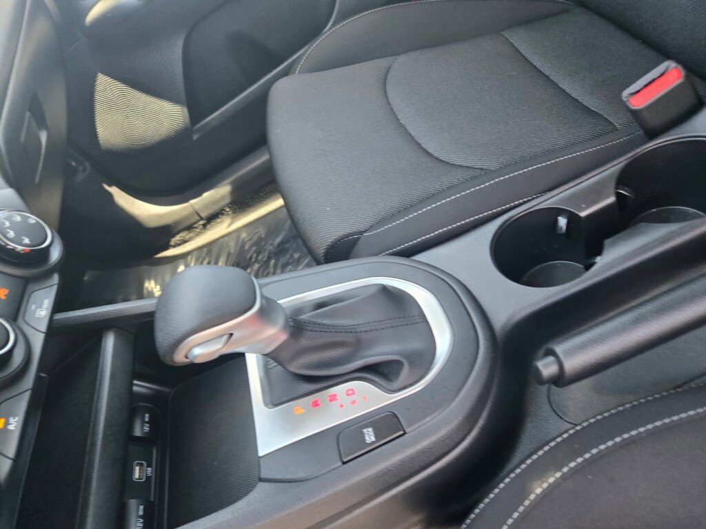 Used 2023 Kia Forte LXS FWD image 16